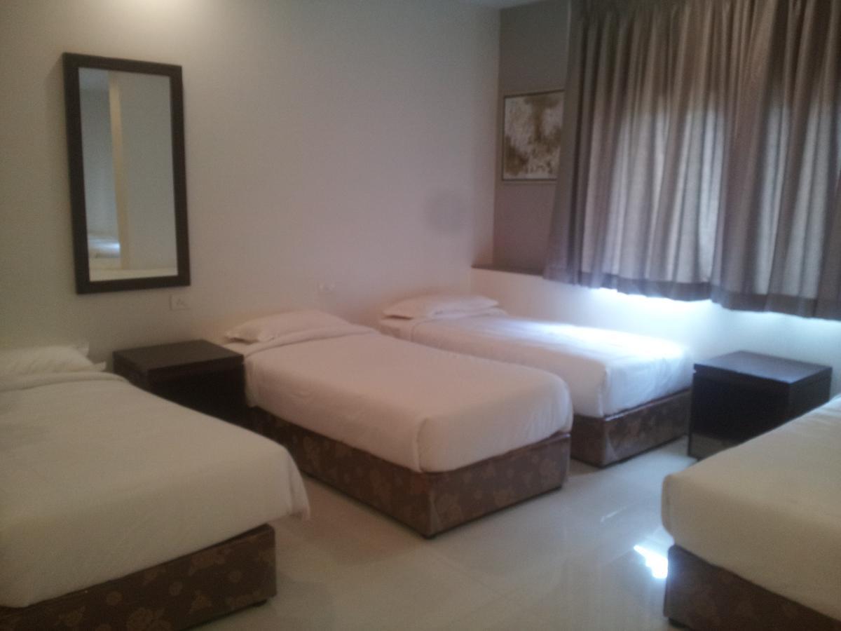 Saffron Hotel Jalna Ruang foto